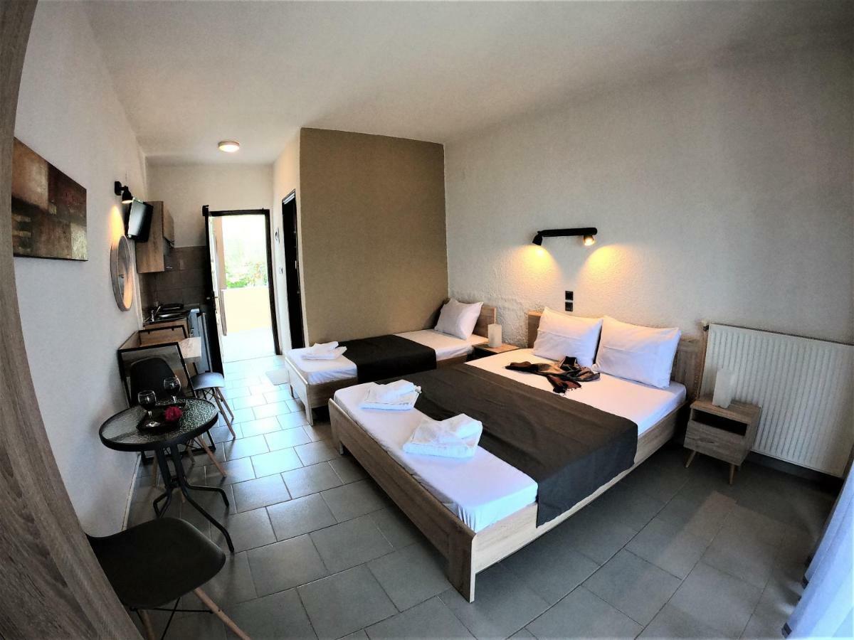 Karvounoskala Apartment *