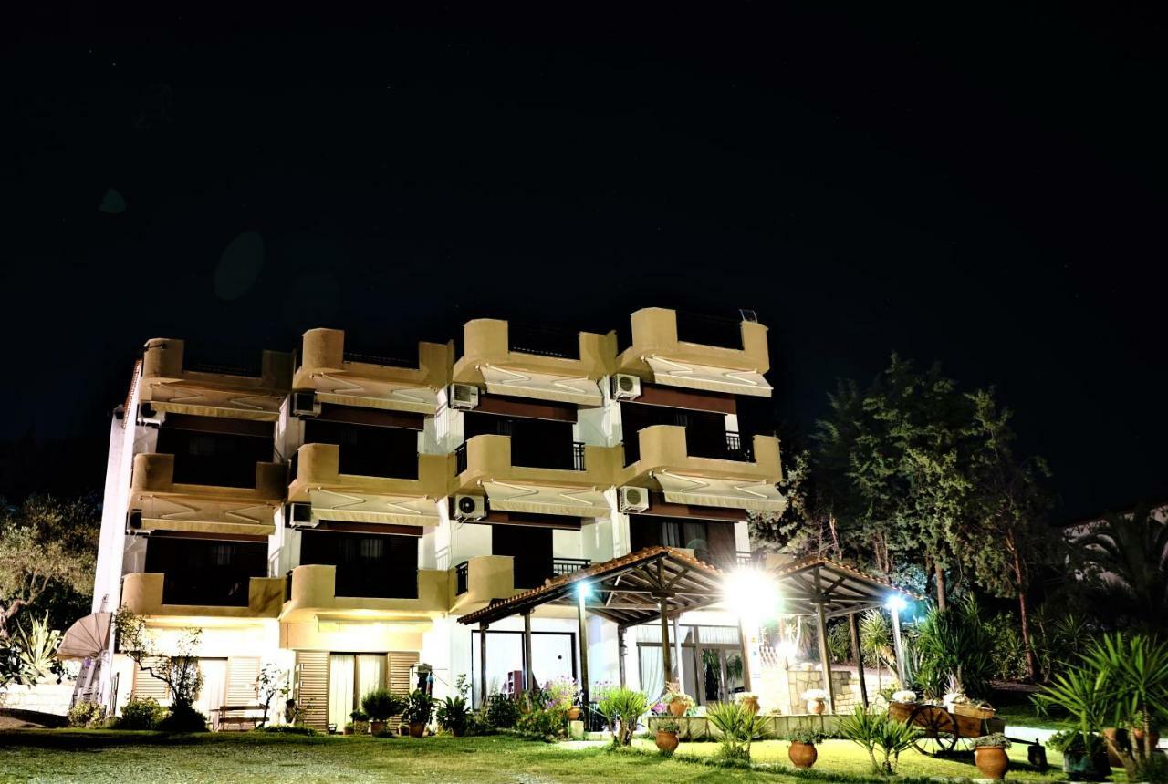 Karvounoskala Apartment Stratonion
